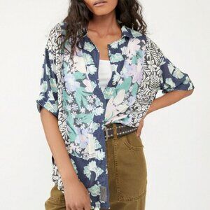 We The Free Vacay Away Top Button Down Shirt Women Size M